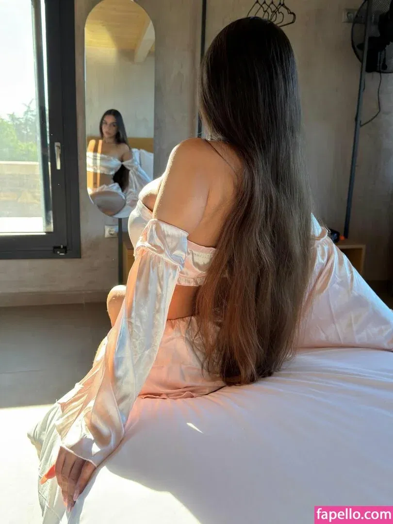 Eva Savagiou / ___evasavagiou Onlyfans Photo Gallery 