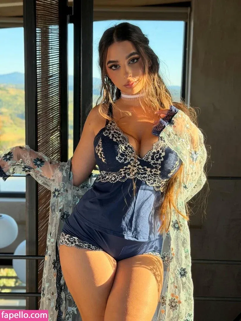 Eva Savagiou / ___evasavagiou Onlyfans Photo Gallery 