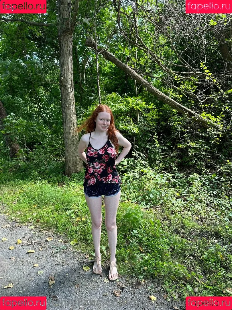Cherrylovebombb / cherrylovebombx Onlyfans Photo Gallery 