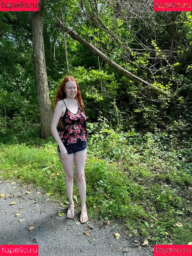 Cherrylovebombb / cherrylovebombx Onlyfans Photo Gallery 