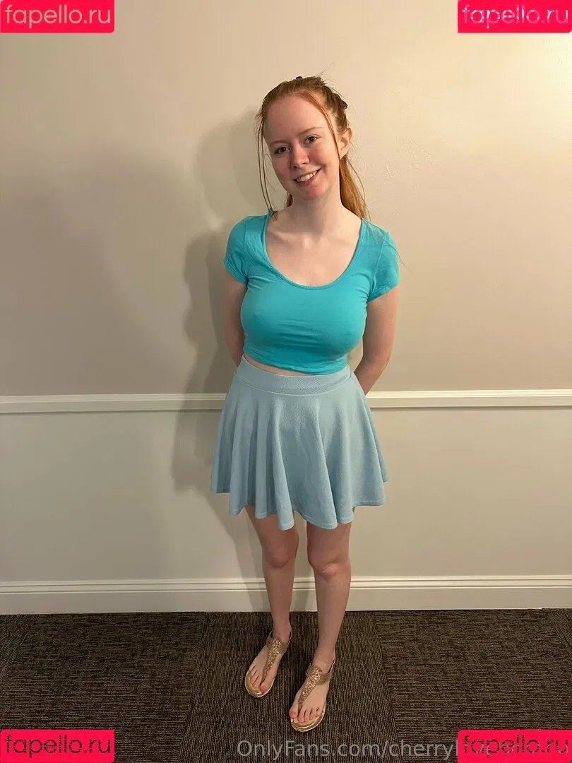 Cherrylovebombb / cherrylovebombx Onlyfans Photo Gallery 