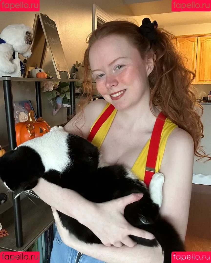 Cherrylovebombb / cherrylovebombx Onlyfans Photo Gallery 