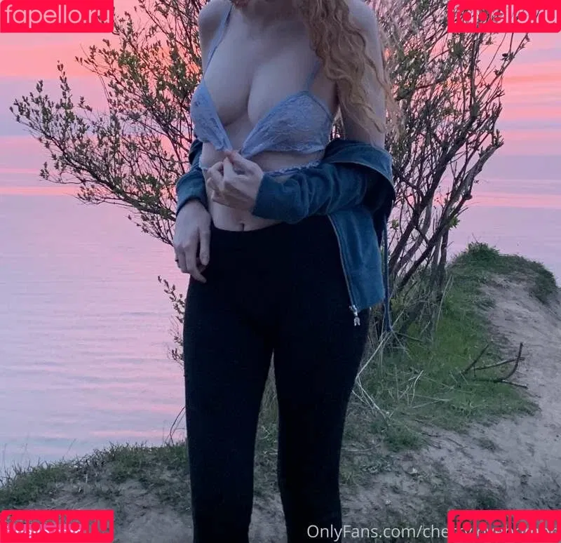 Cherrylovebombb / cherrylovebombx Onlyfans Photo Gallery 