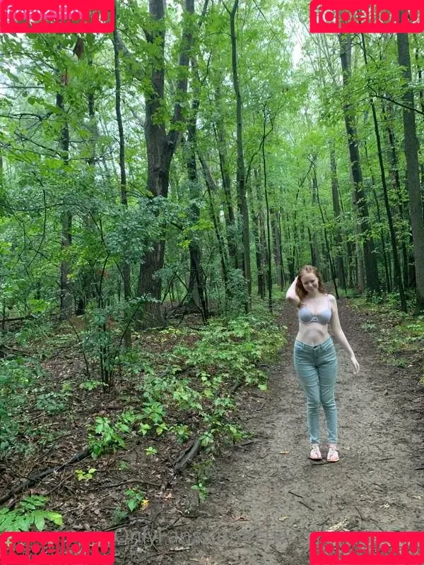 Cherrylovebombb / cherrylovebombx Onlyfans Photo Gallery 