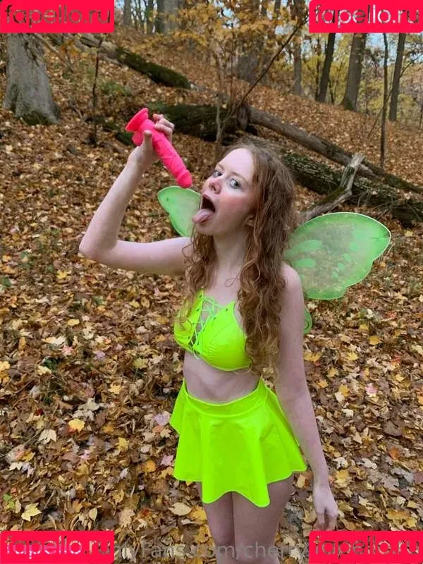 Cherrylovebombb / cherrylovebombx Onlyfans Photo Gallery 