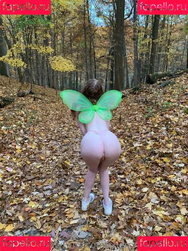 Cherrylovebombb / cherrylovebombx Onlyfans Photo Gallery 