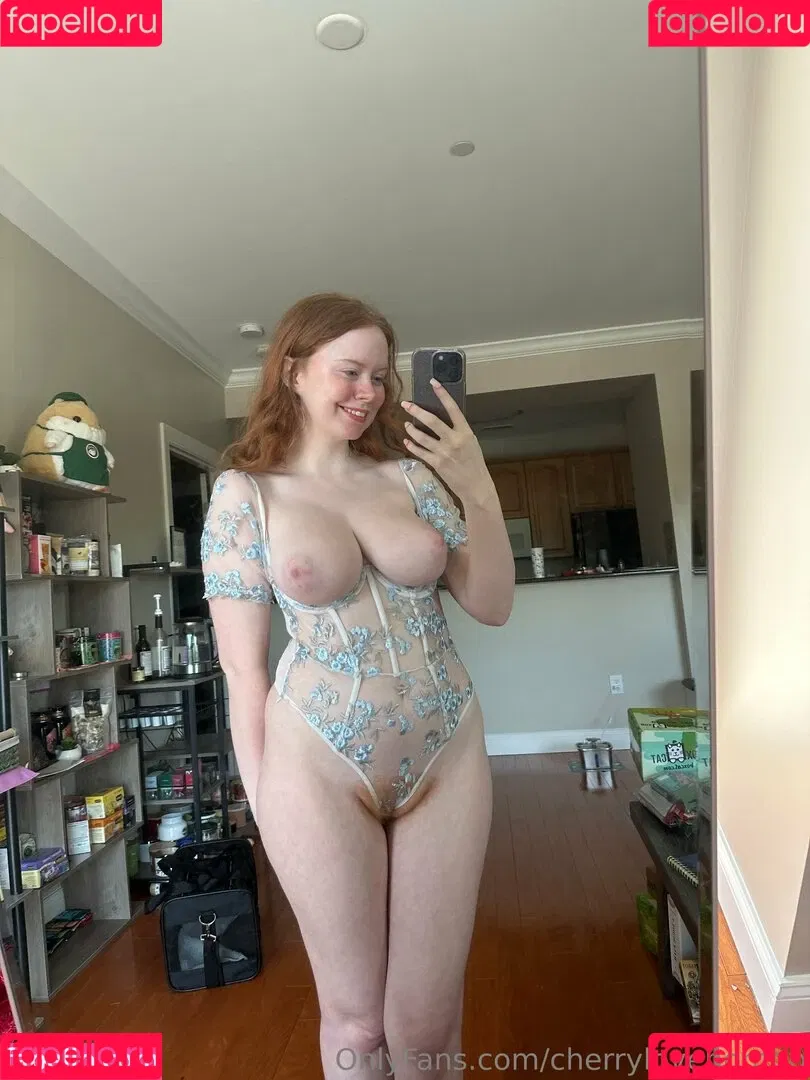 Cherrylovebombb / cherrylovebombx Onlyfans Photo Gallery 