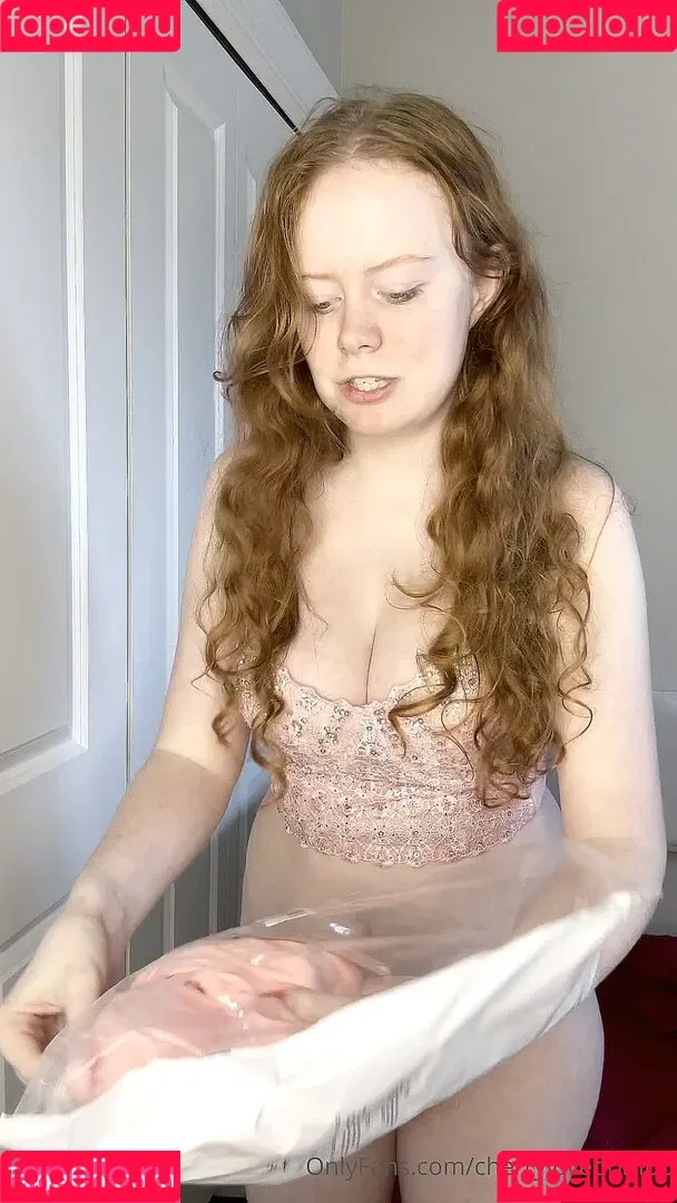 Cherrylovebombb / cherrylovebombx Onlyfans Photo Gallery 