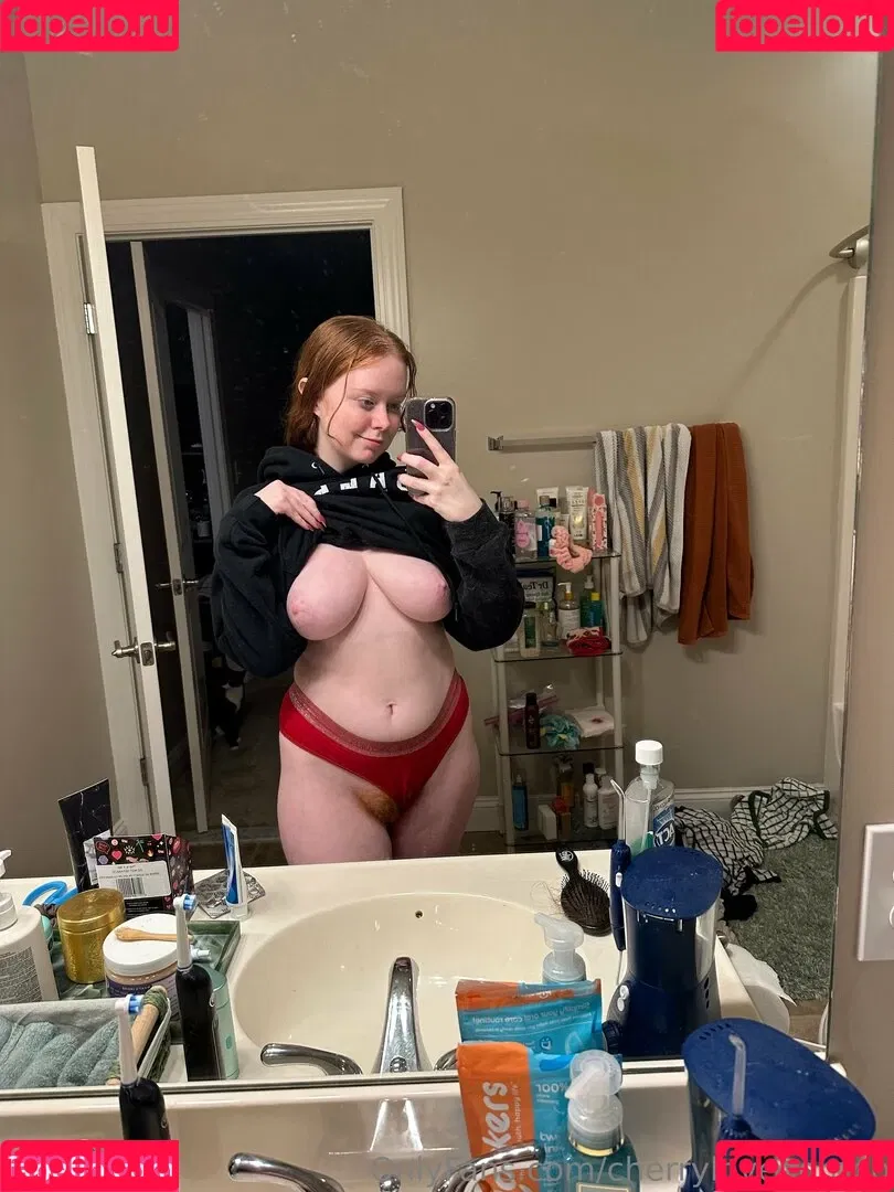 Cherrylovebombb / cherrylovebombx Onlyfans Photo Gallery 