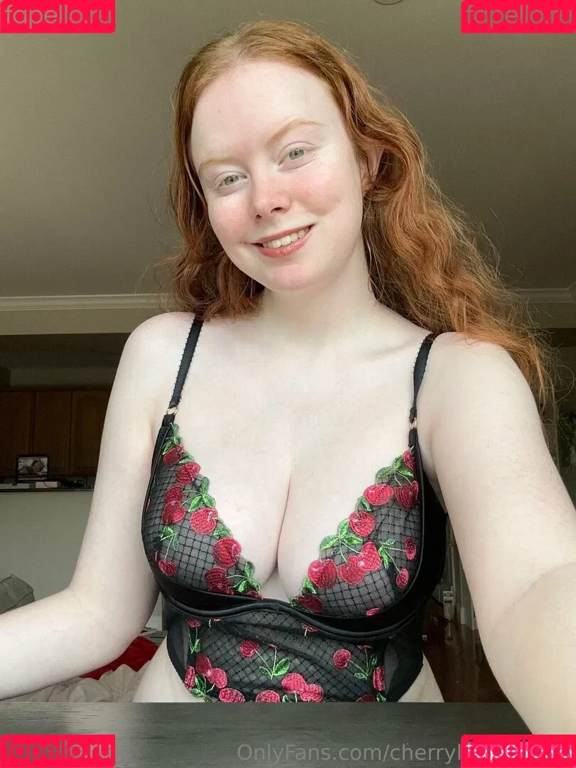 Cherrylovebombb / cherrylovebombx Onlyfans Photo Gallery 