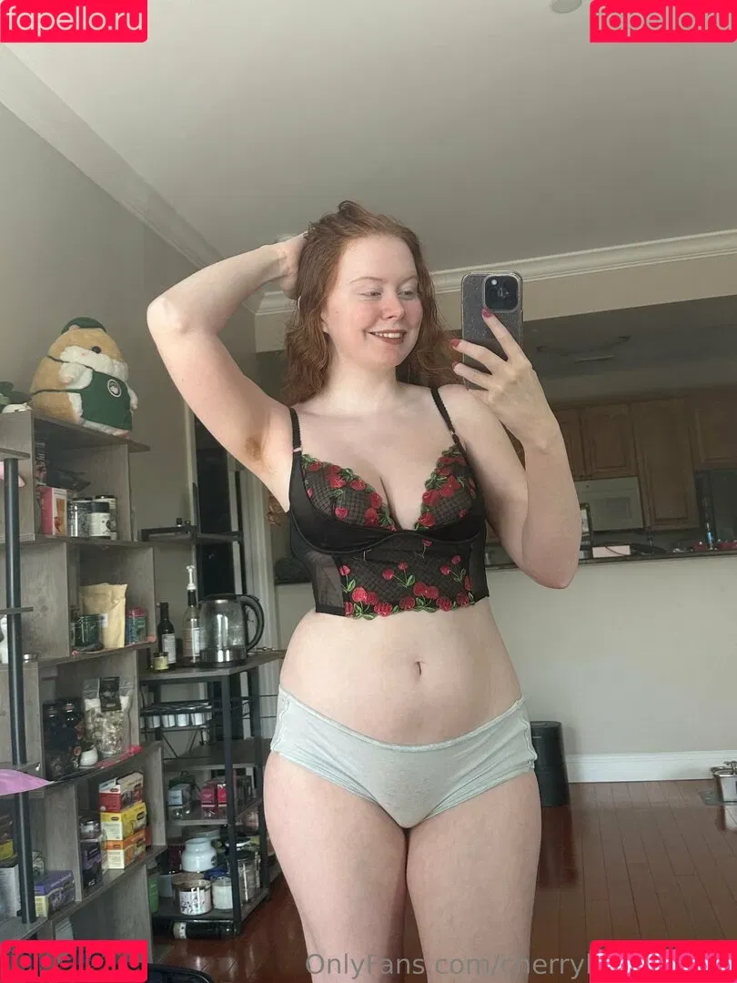 Cherrylovebombb / cherrylovebombx Onlyfans Photo Gallery 