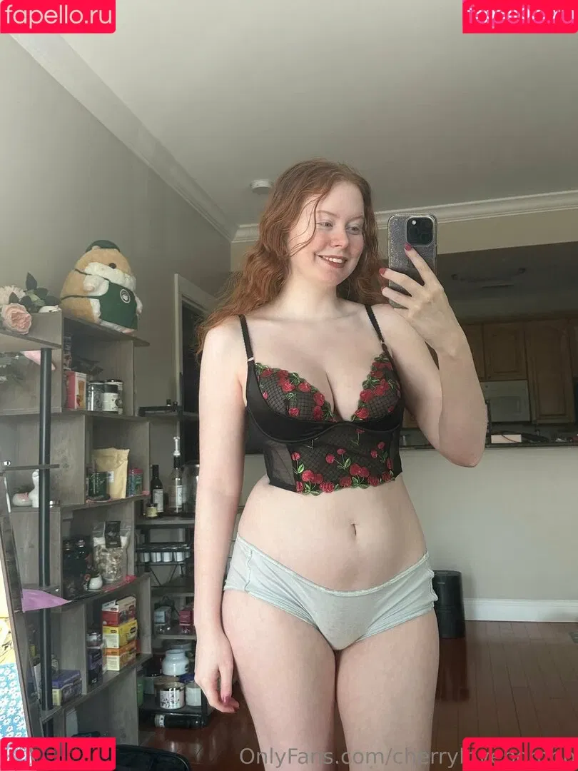Cherrylovebombb / cherrylovebombx Onlyfans Photo Gallery 