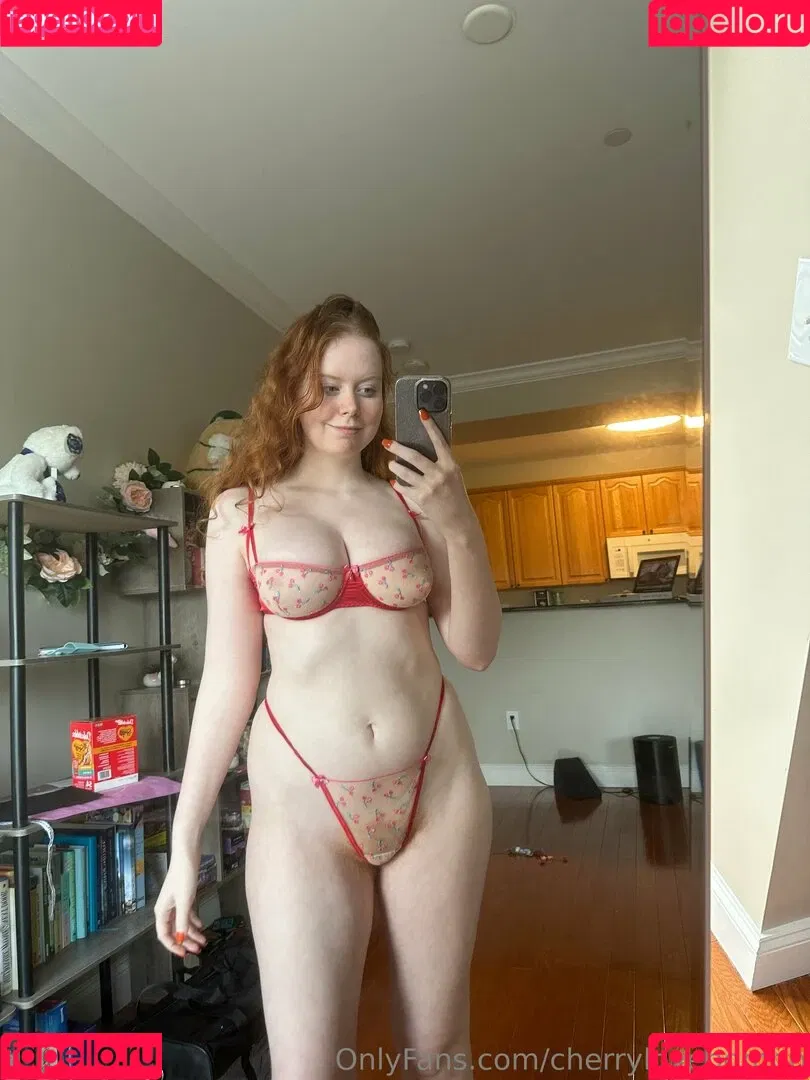 Cherrylovebombb / cherrylovebombx Onlyfans Photo Gallery 