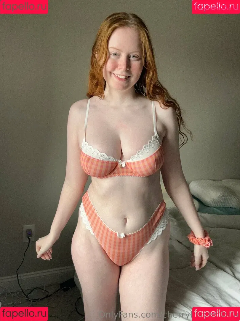 Cherrylovebombb / cherrylovebombx Onlyfans Photo Gallery 