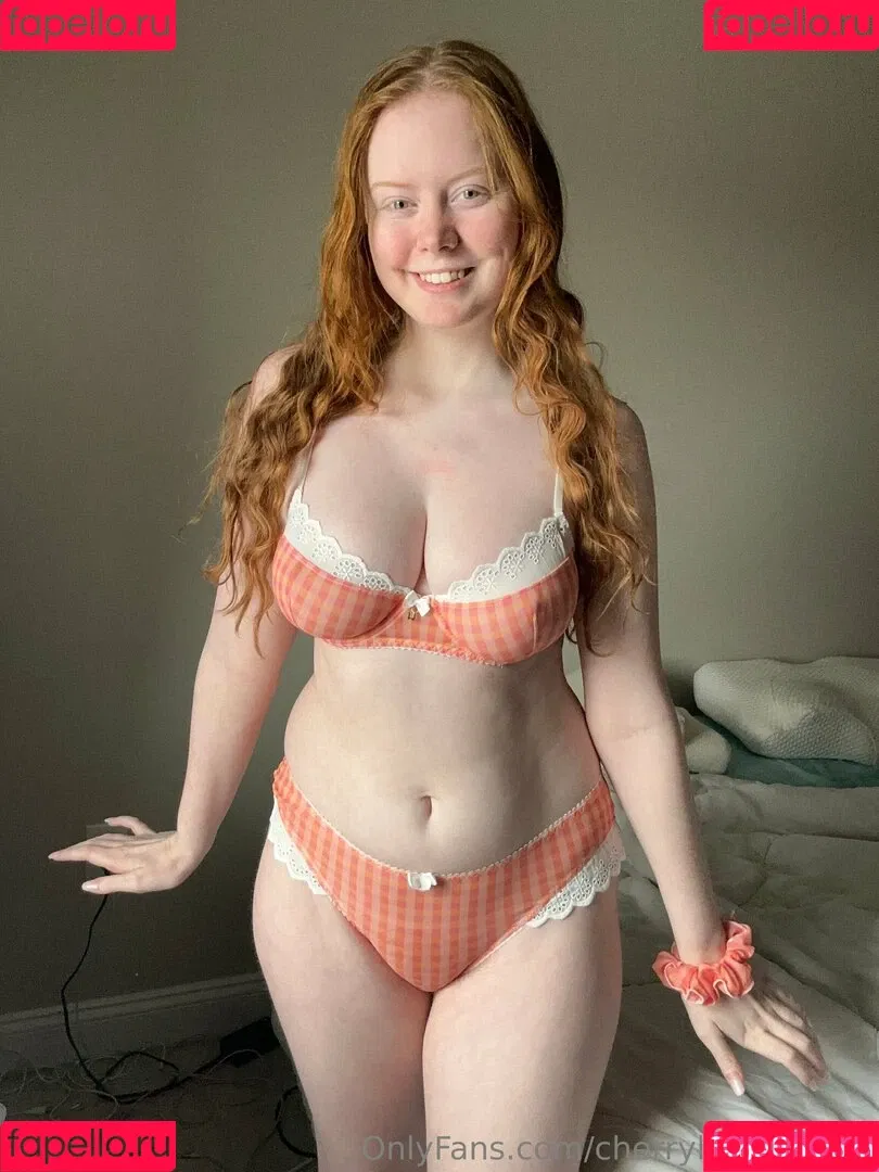 Cherrylovebombb / cherrylovebombx Onlyfans Photo Gallery 