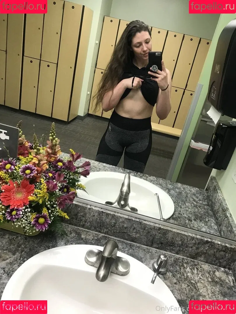 Feisty Vee / feisty_vee Onlyfans Photo Gallery 