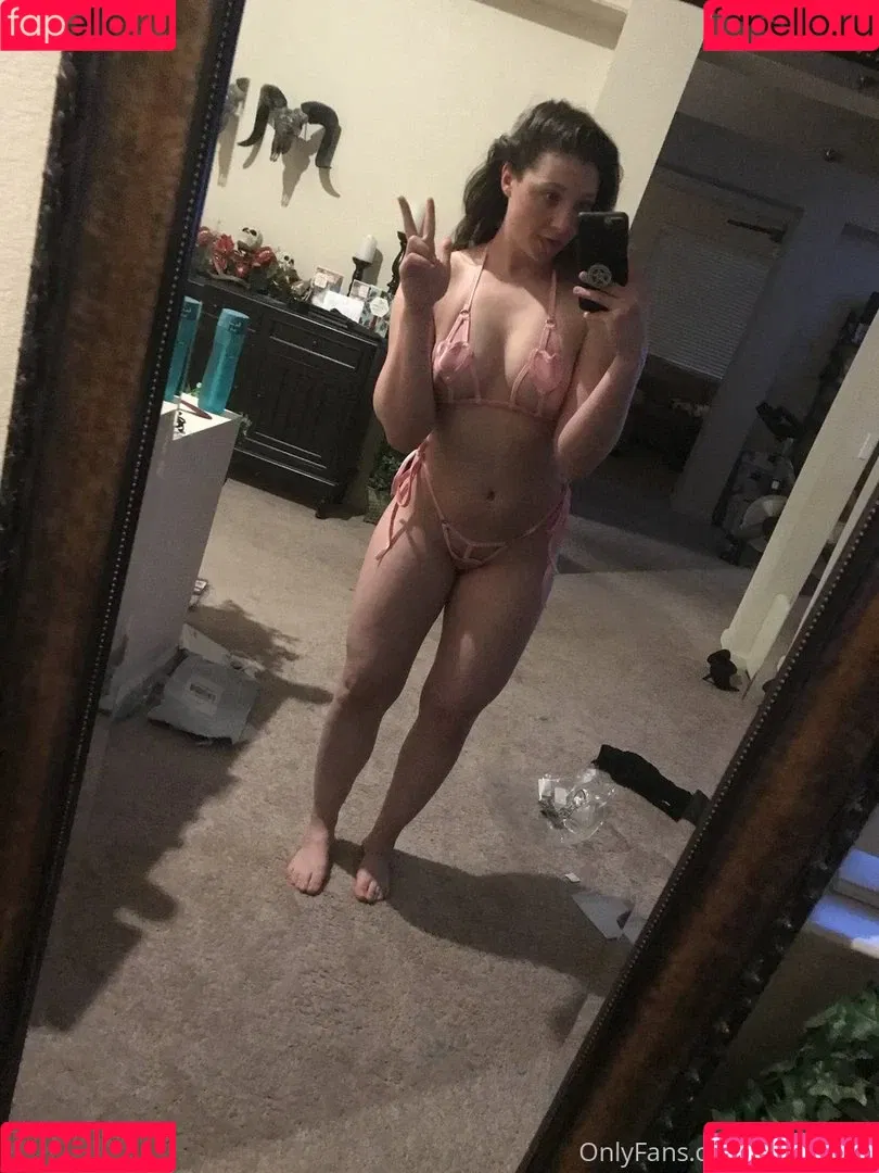 Feisty Vee / feisty_vee Onlyfans Photo Gallery 