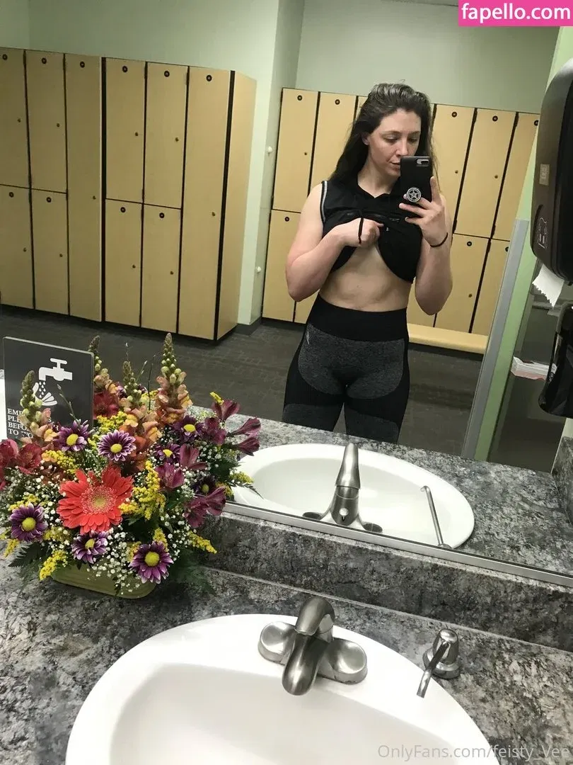 Feisty Vee / feisty_vee Onlyfans Photo Gallery 