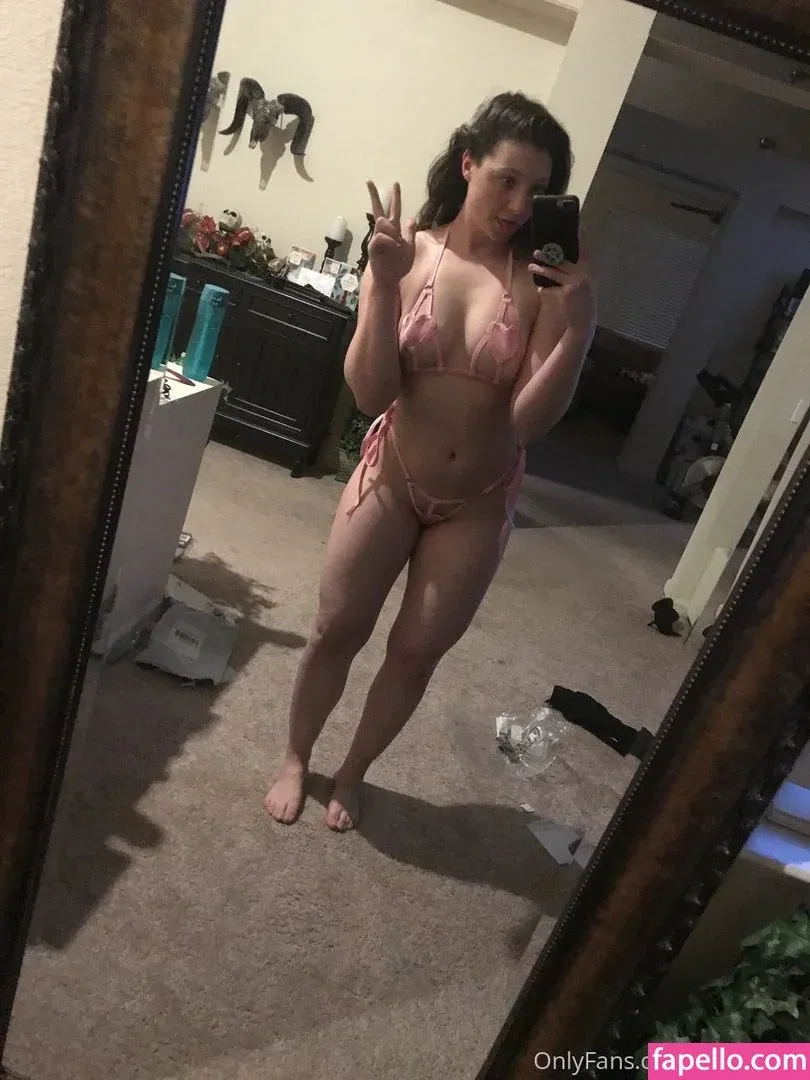 Feisty Vee / feisty_vee Onlyfans Photo Gallery 