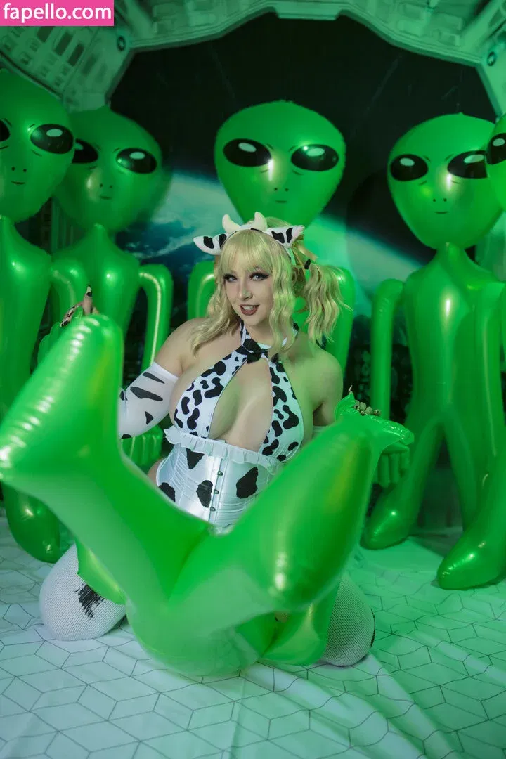 Feisty Vee / feisty_vee Onlyfans Photo Gallery 