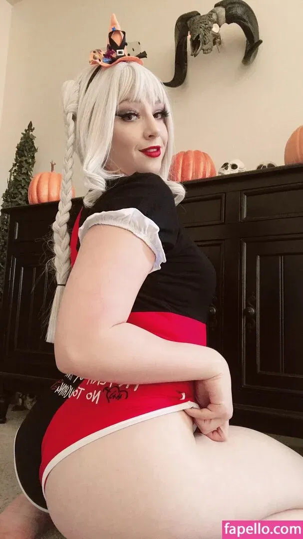 Feisty Vee / feisty_vee Onlyfans Photo Gallery 