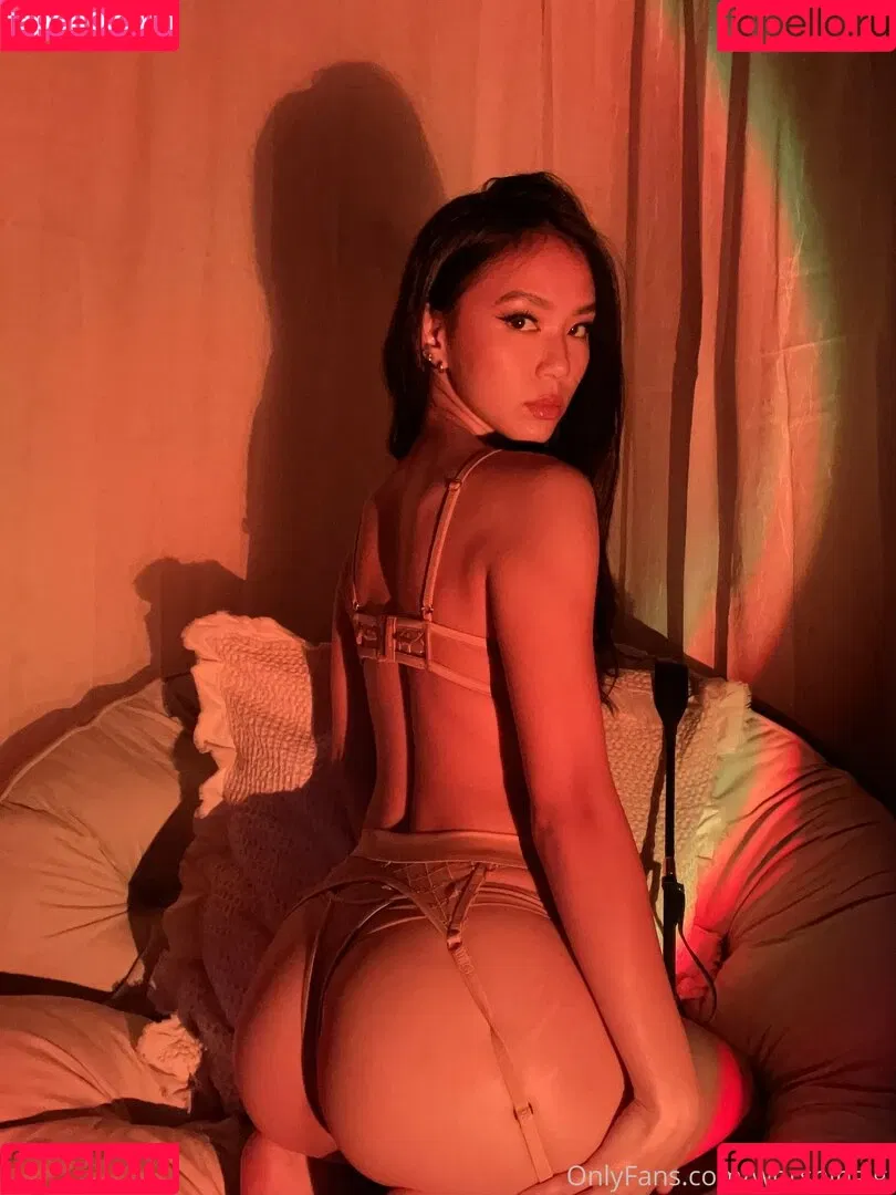 girlyygigi / worshipgigi Onlyfans Photo Gallery 