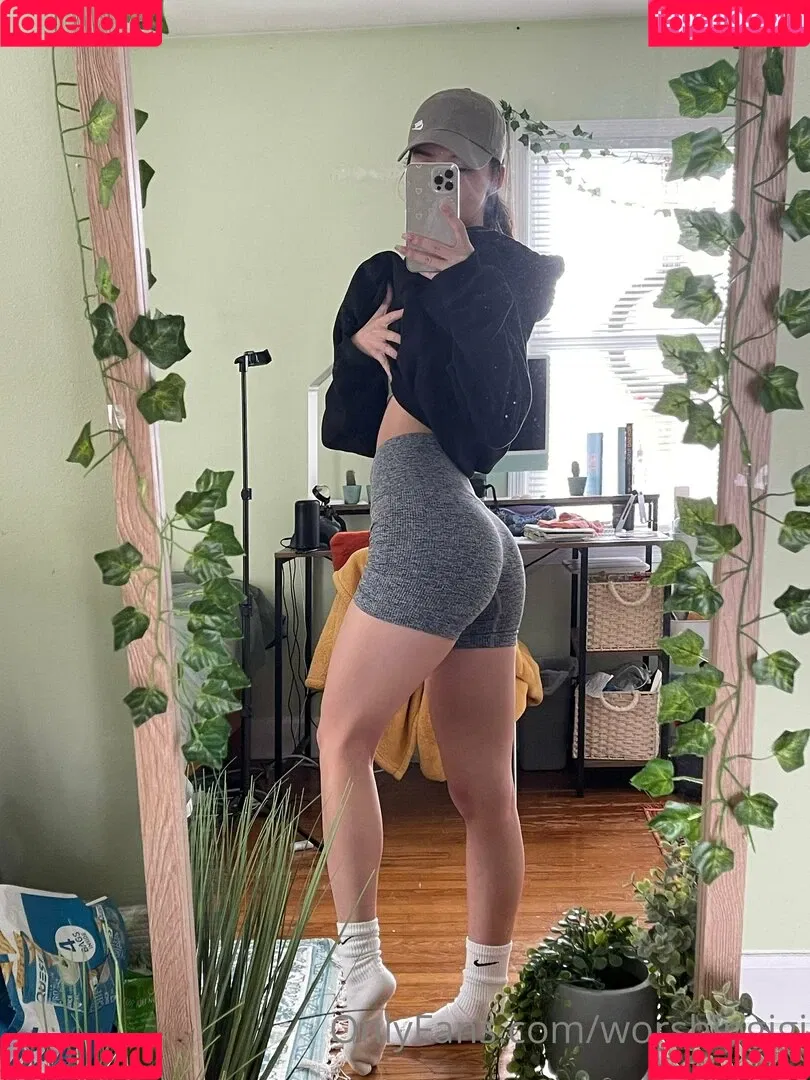 girlyygigi / worshipgigi Onlyfans Photo Gallery 