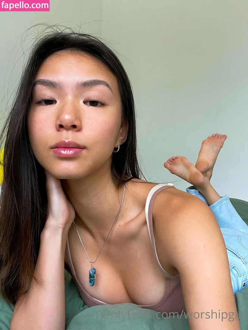 girlyygigi / worshipgigi Onlyfans Photo Gallery 