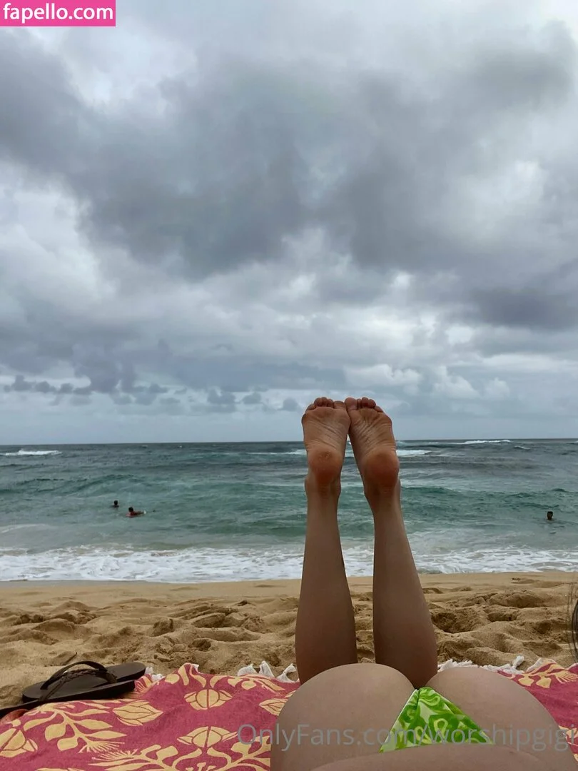 girlyygigi / worshipgigi Onlyfans Photo Gallery 