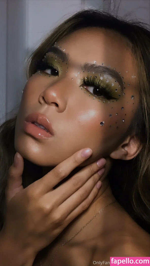 girlyygigi / worshipgigi Onlyfans Photo Gallery 