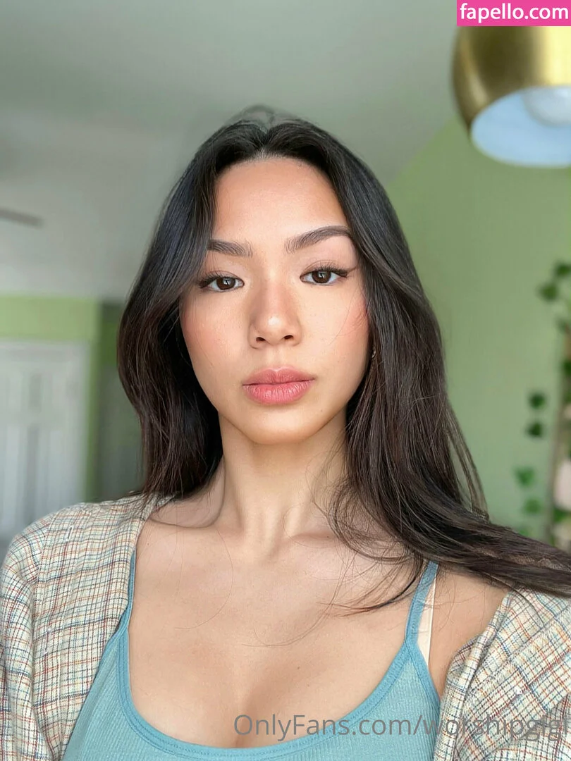 girlyygigi / worshipgigi Onlyfans Photo Gallery 