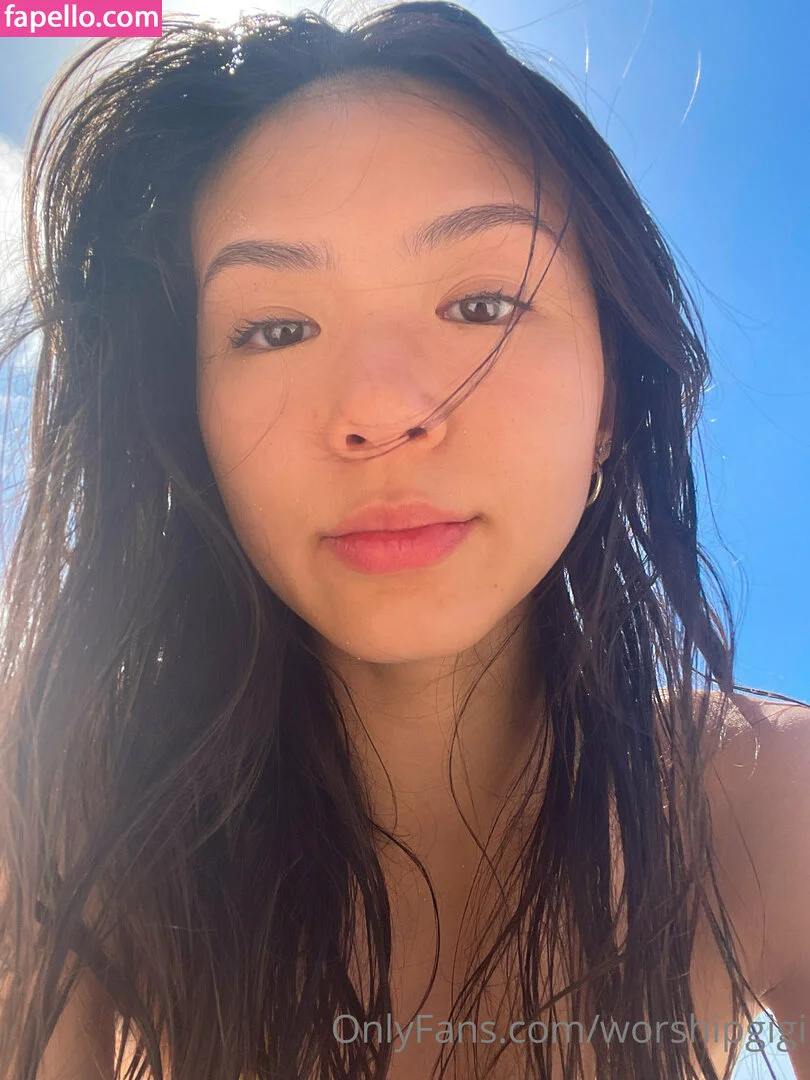 girlyygigi / worshipgigi Onlyfans Photo Gallery 