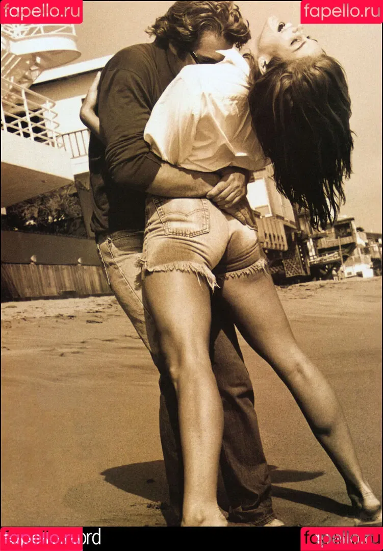 Cindy Crawford / cindycrawford Onlyfans Photo Gallery 