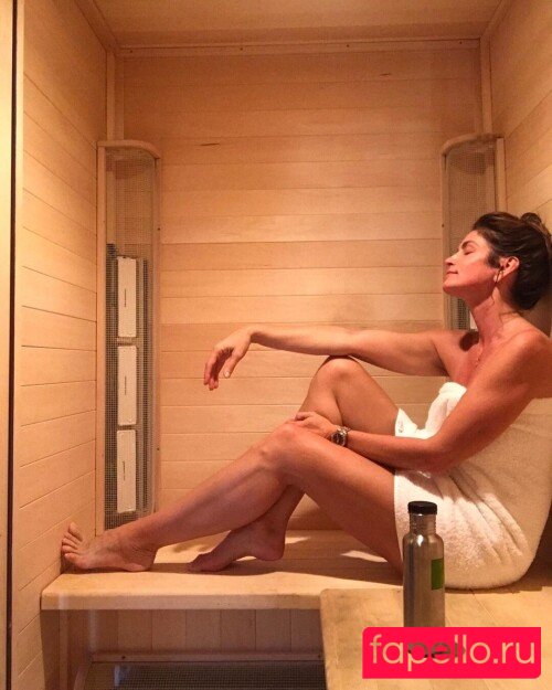 Cindy Crawford Nude Onlyfans Photo 46