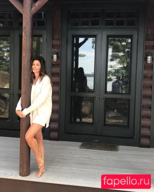 Cindy Crawford Nude Onlyfans Photo 41