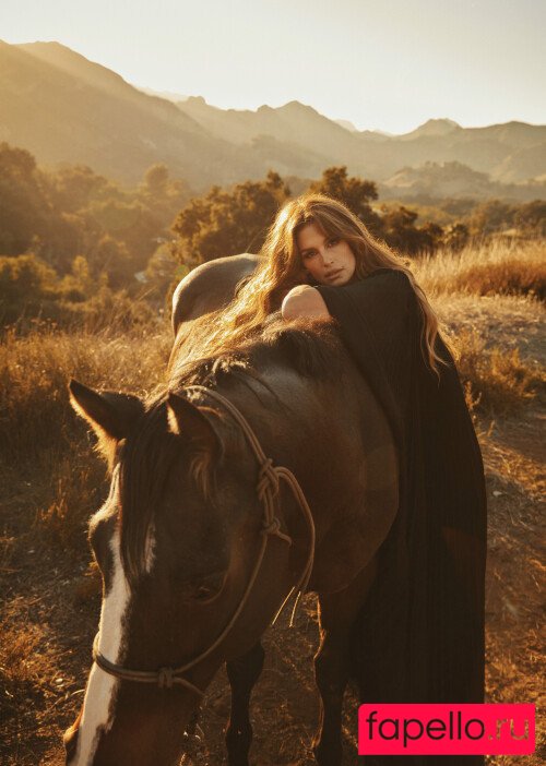 Cindy Crawford Nude Onlyfans Photo 15
