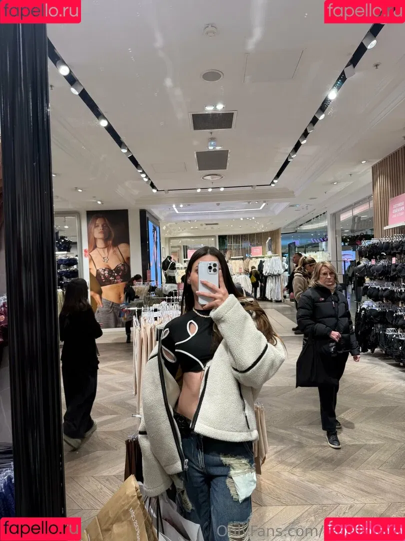 maevagthr Onlyfans Photo Gallery 