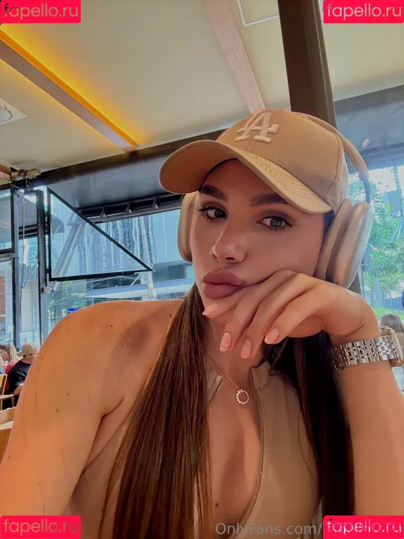 maevagthr Onlyfans Photo Gallery 