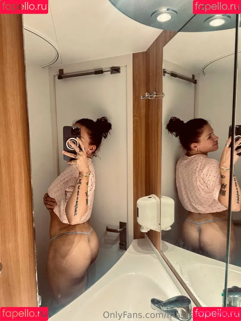 Masha Slamovich / mashaslamovich Onlyfans Photo Gallery 