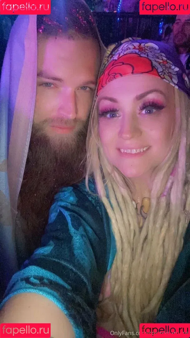 cosmic_gardens_official / cosmikgardens Onlyfans Photo Gallery 
