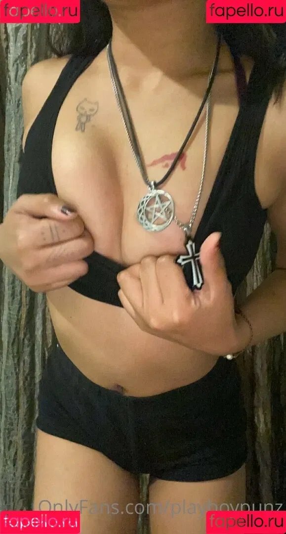 dimepeice88 / tinymaidpunzy Onlyfans Photo Gallery 