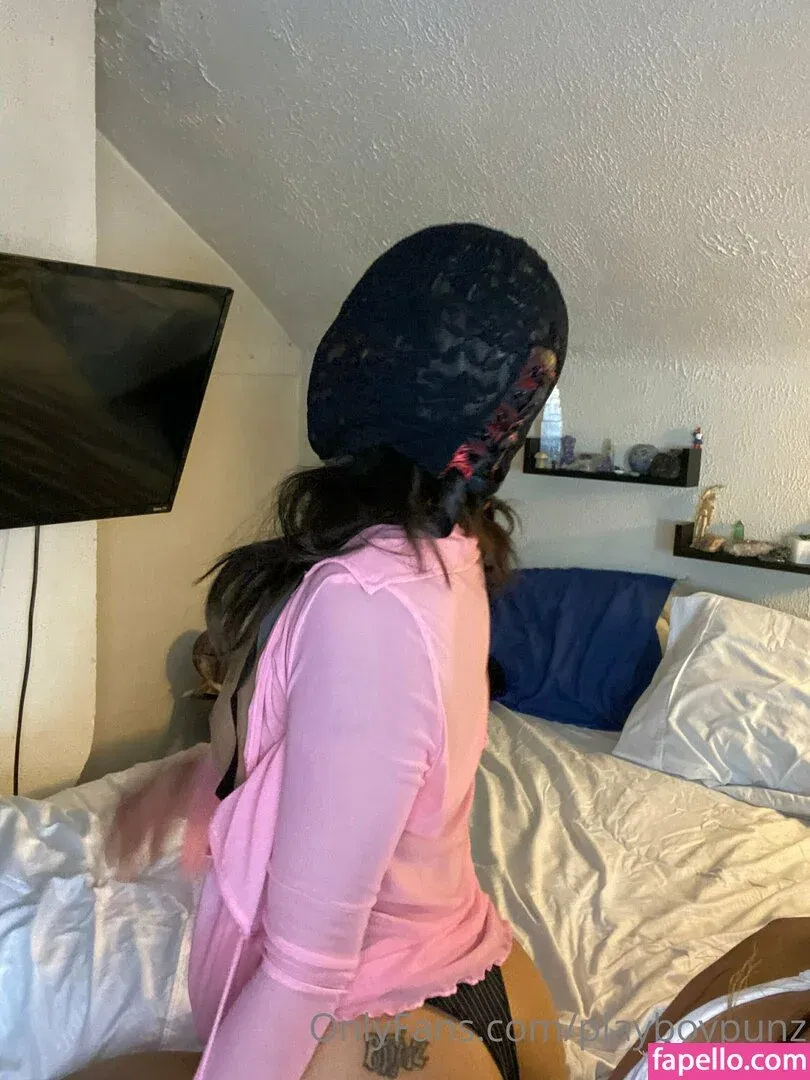 dimepeice88 / tinymaidpunzy Onlyfans Photo Gallery 