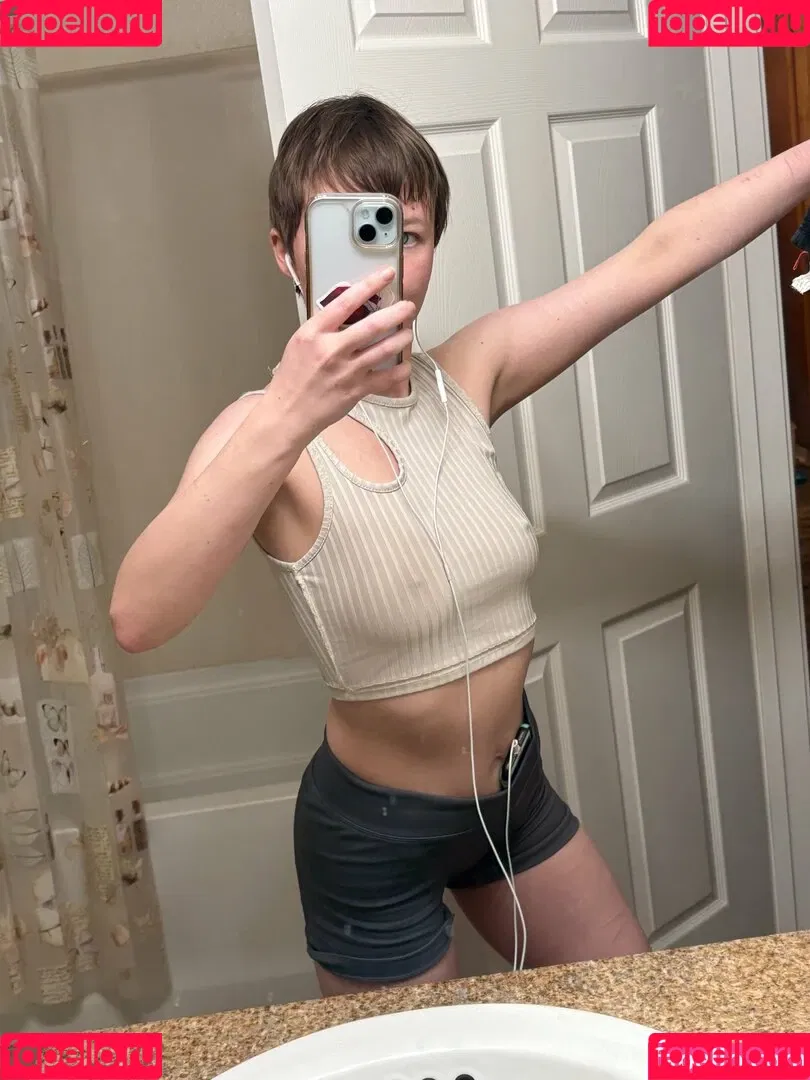 lublu_vd / manicpixiedreamgir1 Onlyfans Photo Gallery 