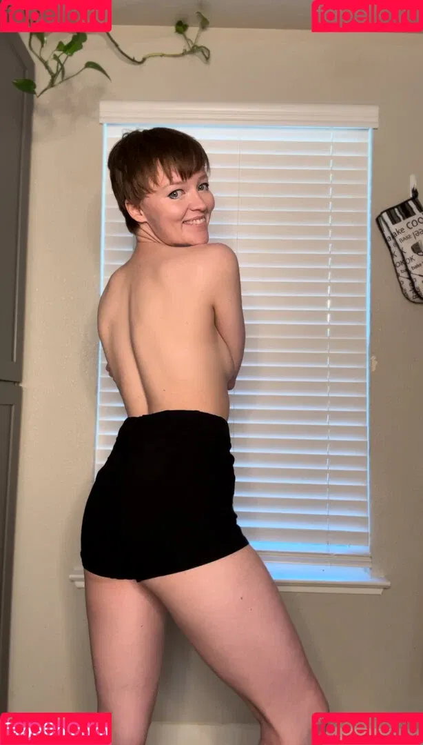 lublu_vd / manicpixiedreamgir1 Onlyfans Photo Gallery 