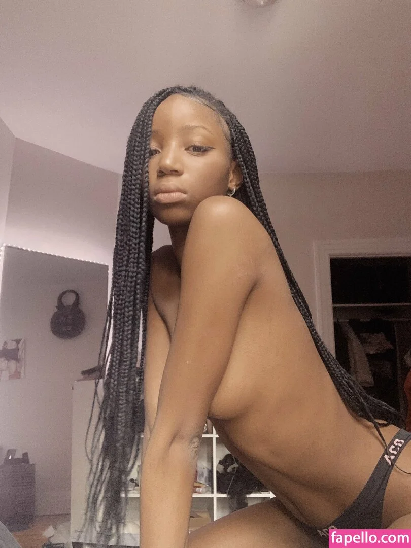 messkina / messythots / sxkina Onlyfans Photo Gallery 