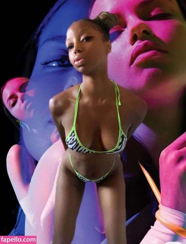 messkina / messythots / sxkina Onlyfans Photo Gallery 