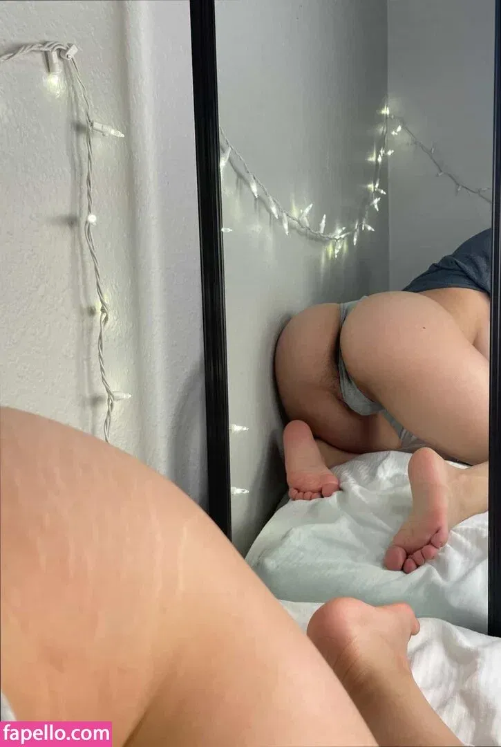 Izzy Etherealatina / etherealatina / izzylareina Onlyfans Photo Gallery 