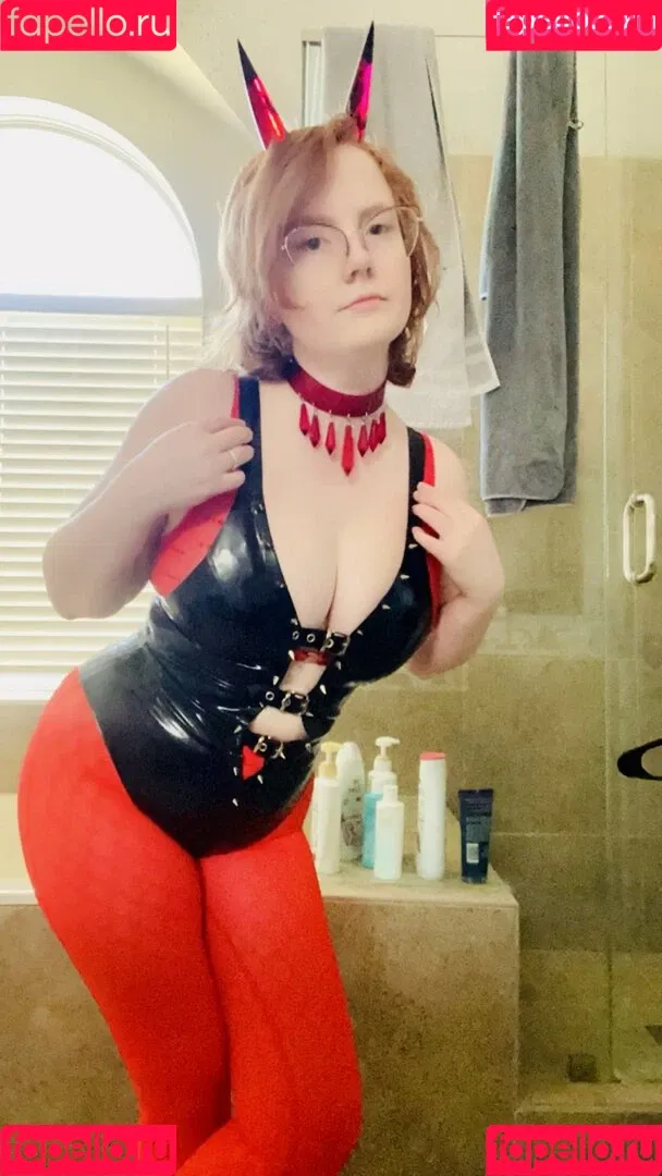 Madamn / Madamn1 / Poke Mommy Onlyfans Photo Gallery 