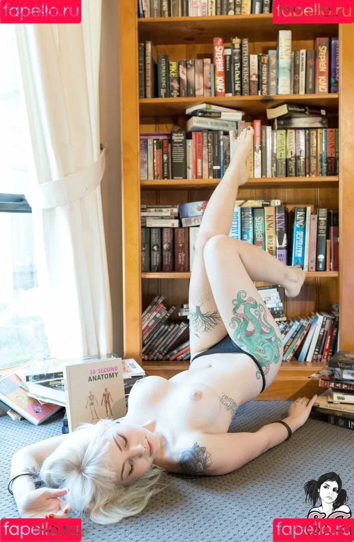 arachnie / arachnieava Onlyfans Photo Gallery 