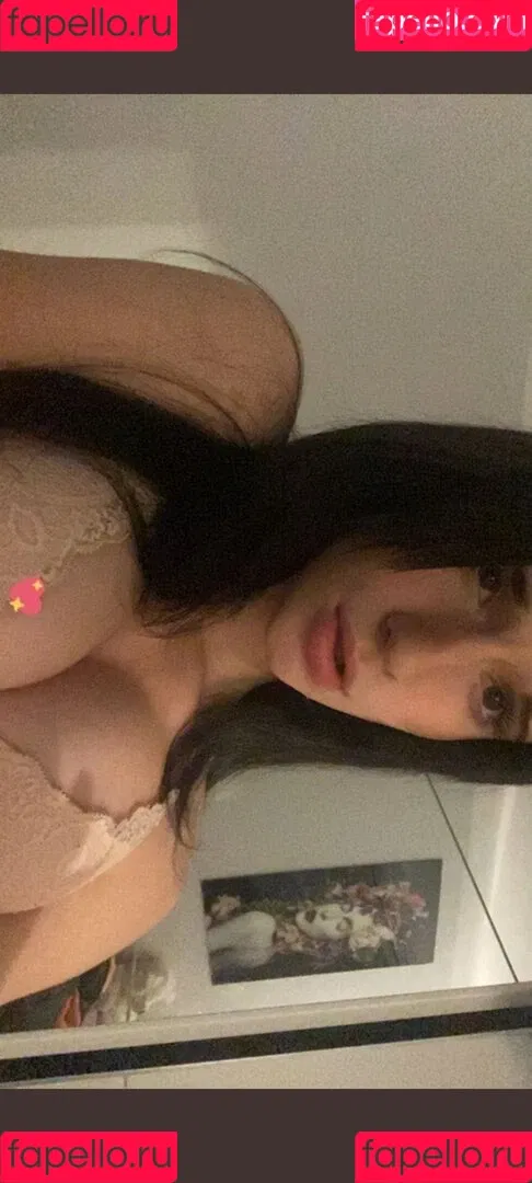 Naya Dickson / https: / nayadickson_ / nayadicksonn Onlyfans Photo Gallery 
